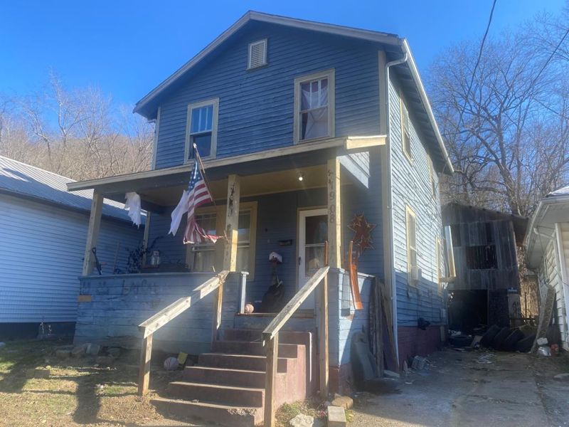 1908 Valley Portsmouth OH 45662 Residential - Main Photo