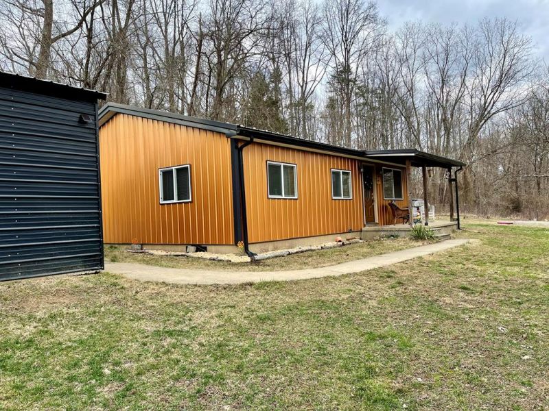 917 Eisnaugle Hollow Rd. Jackson OH 45640 Residential