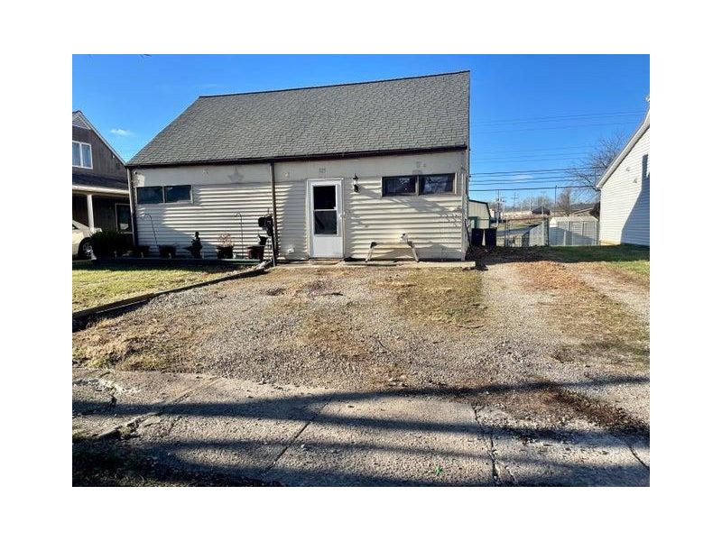 525 E 3RD ST Waverly OH 45690 Residential