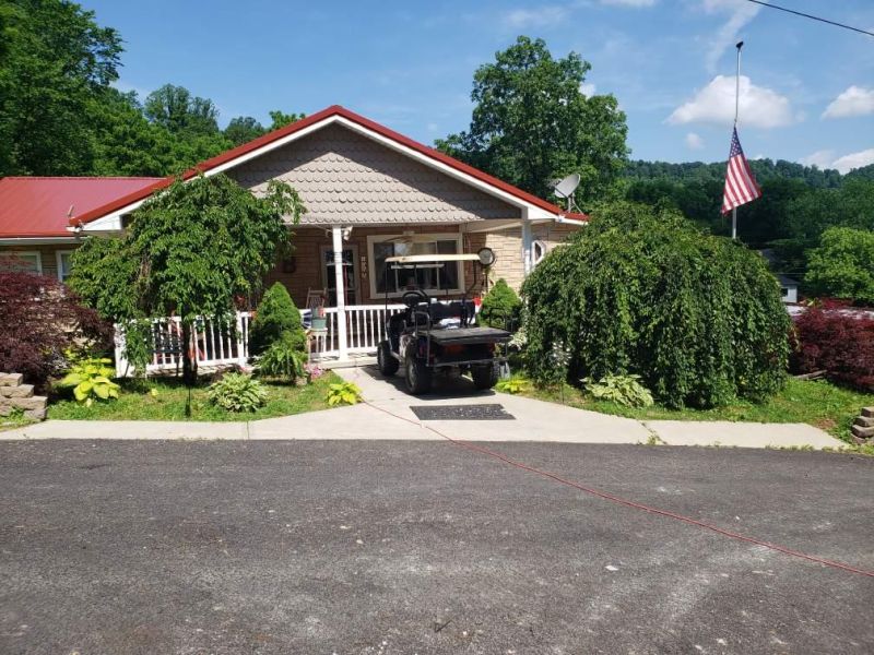 1233 13TH ST West Portsmouth OH 45663 Residential