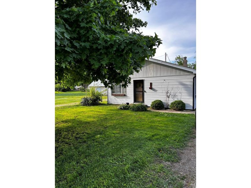 143 E High  Street Frankfort OH 45628 Residential