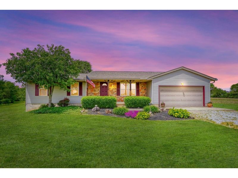 11883 Walker Road Ashville OH 43103 Residential - Main Photo