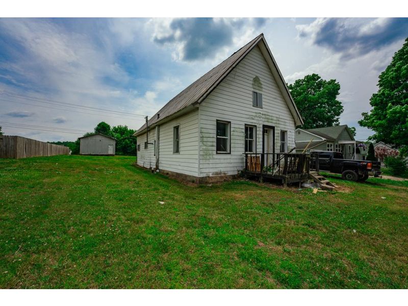 410 W Mill Street McArthur OH 45651 Residential - Main Photo
