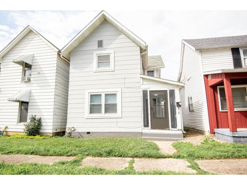 216 E Mill Street Circleville OH 43113 Residential