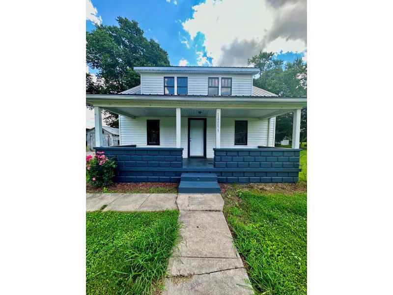 558 Market Street Richmond Dale OH 45673 Residential