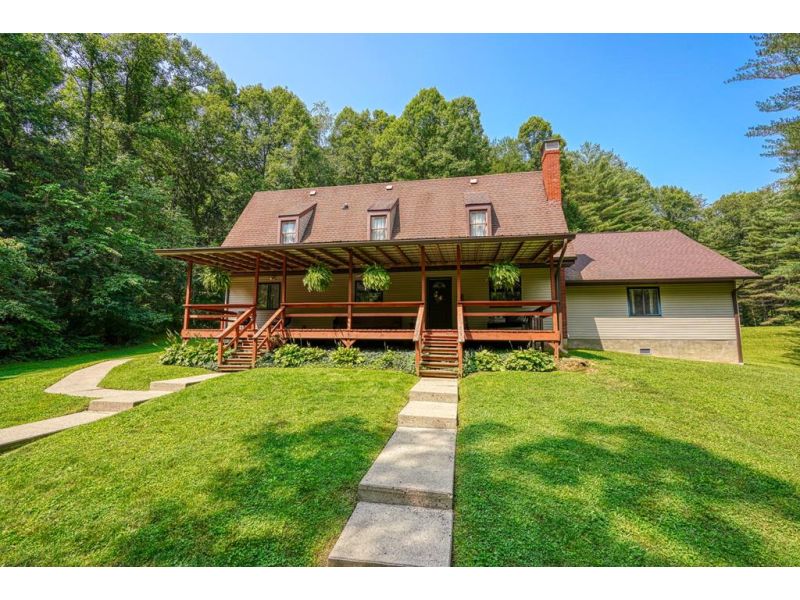 335 Pine Ridge Road Jackson OH 45640 Residential - Main Photo