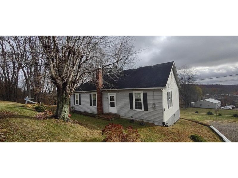 124 Earl Ave. Hamden OH 45634 Residential - Main Photo