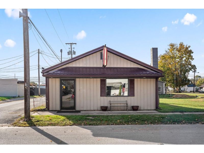 101 N Maple Street Bainbridge OH 45612 Business & Property - Main Photo