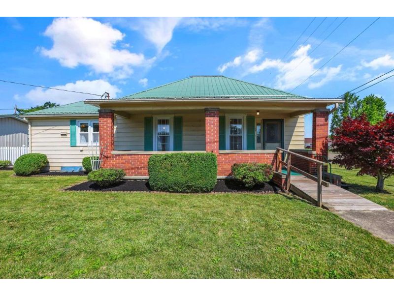 68 Starr Ave. Frankfort OH 45628 Residential - Main Photo